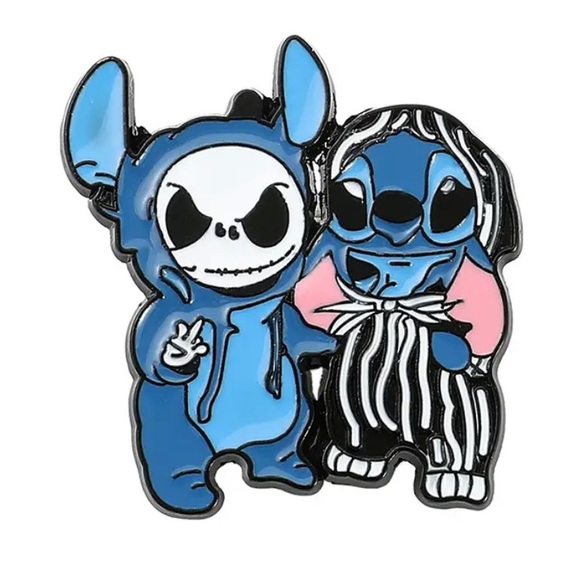 1 LEFT‼️ Lilo & Stitch X Nightmare Before Christmas Skull Disney Fan Badge Gift - Picture 1 of 10